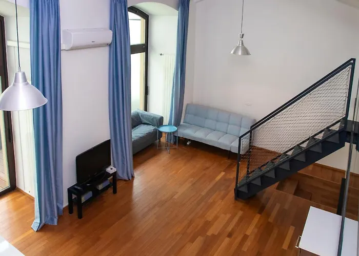 Modern Apartment With Terrace And Air Conditioning